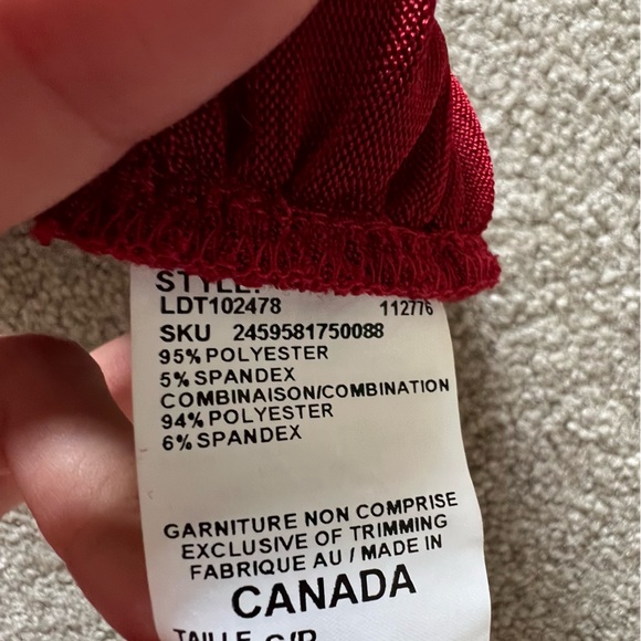 Le chateau brand new, size small maroon,red wine color tunic. - Picture 6 of 8